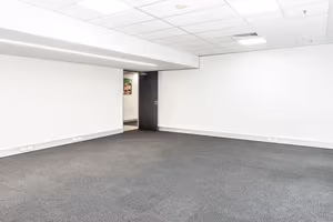 10 Person Private Office