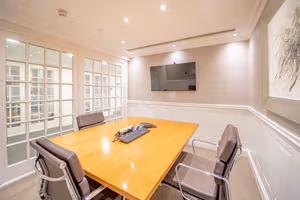 10 Person Private Office