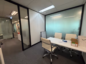 6 Person Coworking Desk