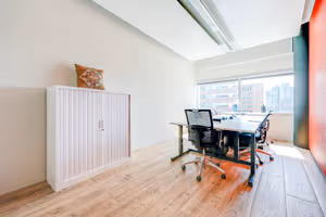 3 Person Coworking Desk
