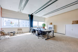 25 Person Coworking Desk