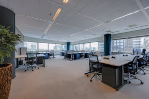 1 Person Coworking Desk