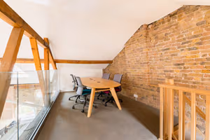 32 Person Enterprise Suite