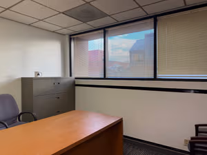 1 Person Private Office