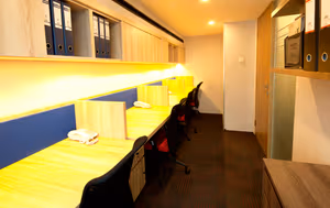 4 Person Coworking Desk