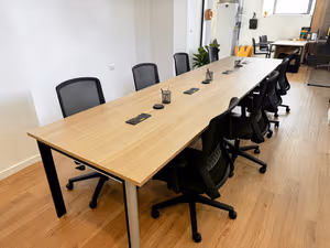 1 Person Coworking Desk