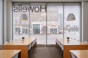 4 Person Coworking Desk