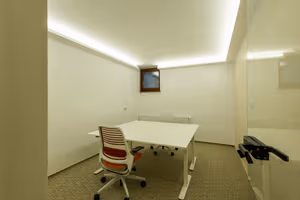 4 Person Coworking Desk