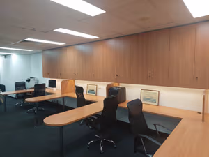 14 Person Private Office