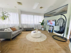 1 Person Event / Temp Space