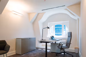 1 Person Private Office