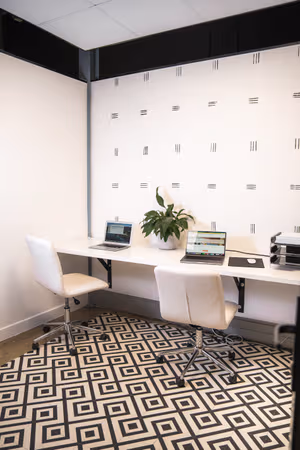 1 Person Private Office