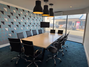 4 Person Coworking Desk