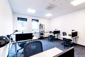10 Person Private Office