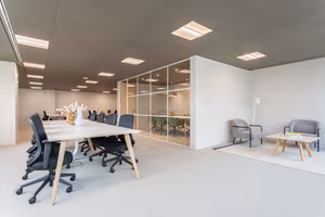 4 Person Private Office