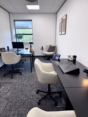 1 Person Coworking Desk