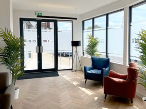 5 Person Private Office