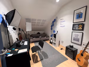 6 Person Private Office