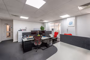 10 Person Private Office