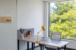 1 Person Coworking Desk