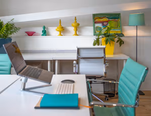 1 Person Shared Office
