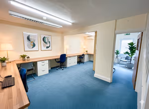 10 Person Private Office