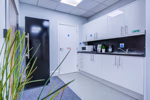 5 Person Private Office