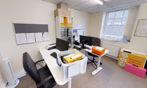 5 Person Private Office