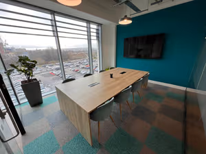 9 Person Coworking Desk