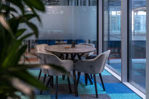 6 Person Coworking Desk