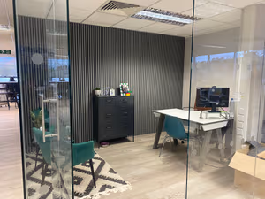 9 Person Private Office