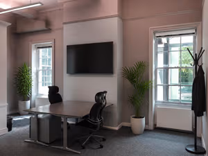 7 Person Private Office