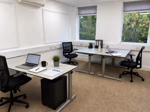 3 Person Private Office