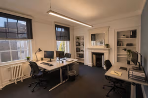 7 Person Private Office