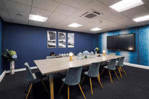 31 Person Private Office