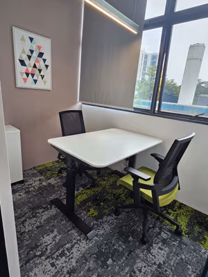 1 Person Coworking Desk