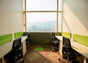 18 Person Private Office