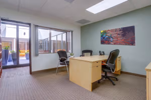 10 Person Private Office