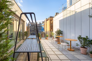 9 Person Private Office