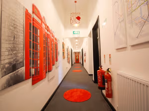 4 Person Private Office