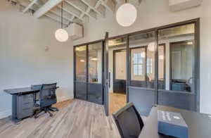 1 Person Private Office