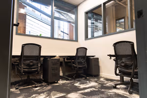 1 Person Private Office