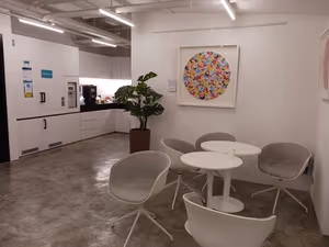 4 Person Private Office