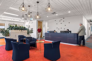 6 Person Coworking Desk