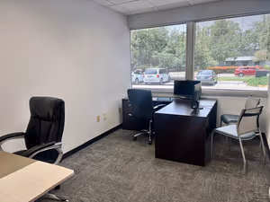 10 Person Private Office