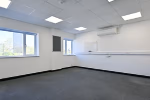 5 Person Private Office