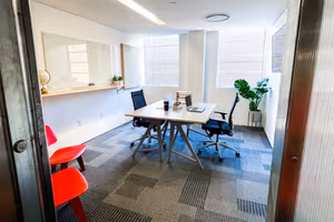 5 Person Coworking Desk