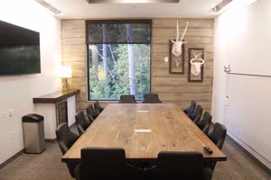 5 Person Coworking Desk