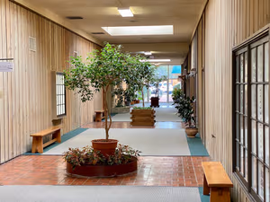 5 Person Private Office