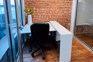 1 Person Private Office